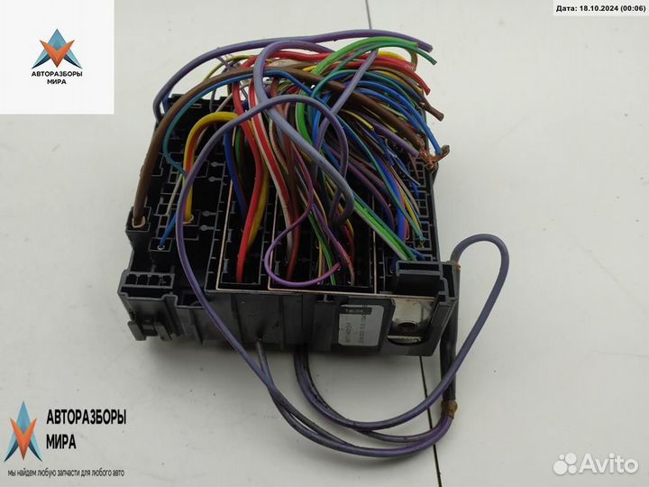 Блок предохранителей Ford B-max 2013