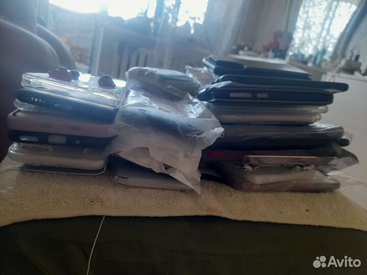 Чехлы на телефон