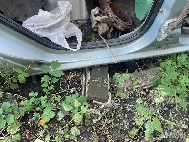 Кузов рено логан