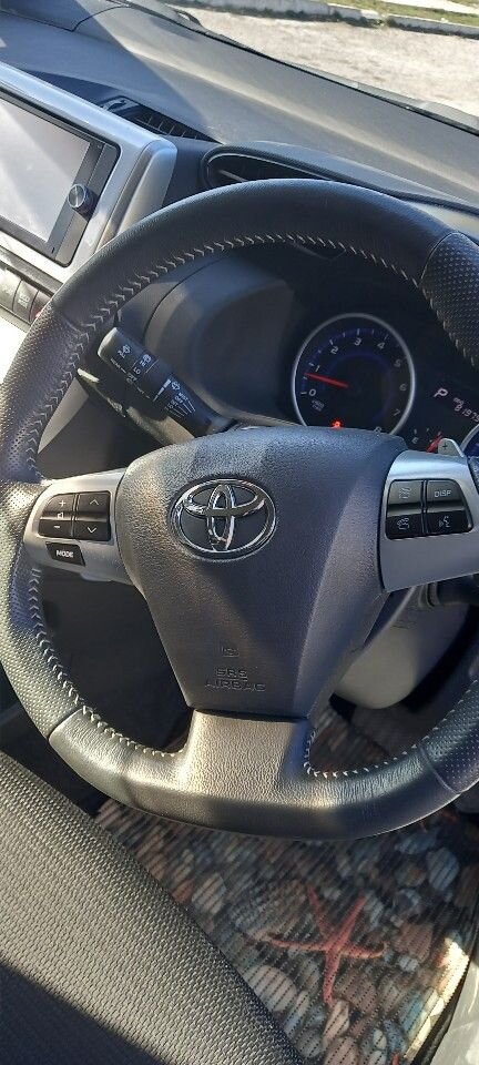 Toyota Wish: фото владельца