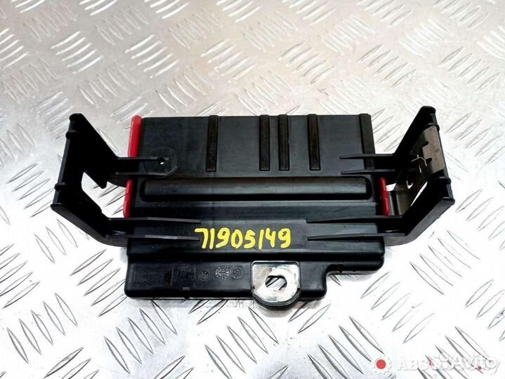 Блок предохранителей BMW 3 E90/E91/E92/E93 рест