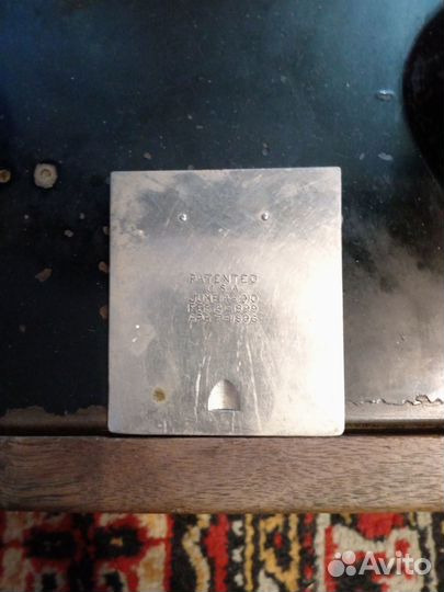 Швейная машинка зингер