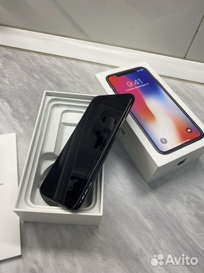 iPhone X, 256 ГБ