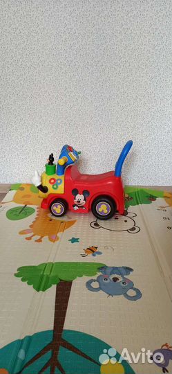 Детская машинка толокар