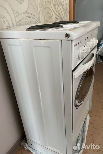 Электроплита с духовкой