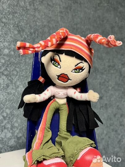 Кукла Bratz Plushies Jade