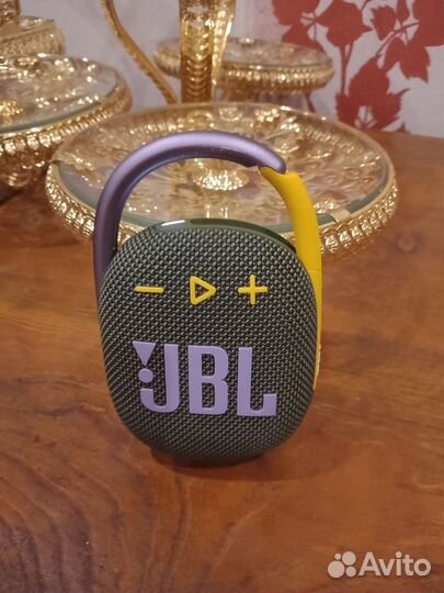 Колонка jbl clip 4