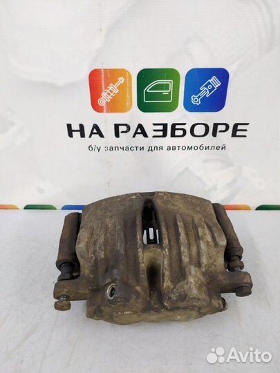 Суппорт передний правый Chevrolet Trailblazer