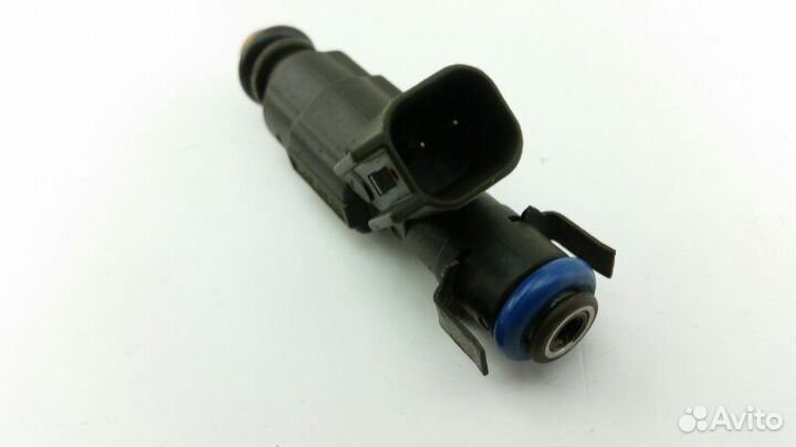 Форсунка топливная Lincoln Navigator 2005