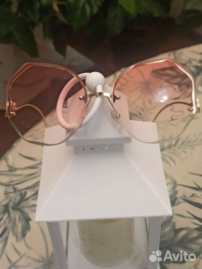 Солнцезащитные очки женские