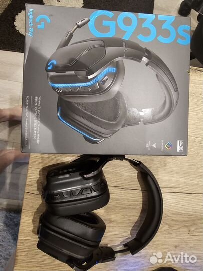 Игровые наушники logitech g933s