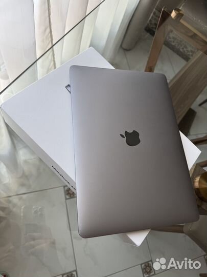 Apple macbook air 13 2020 m1