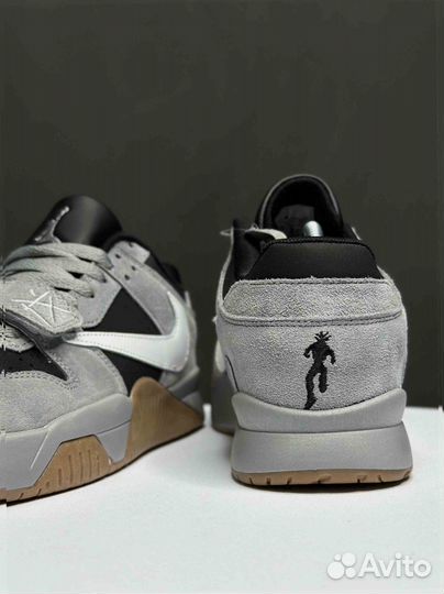 Кроссовки Nike Air Jordan 1 Retro Travis Scott grey