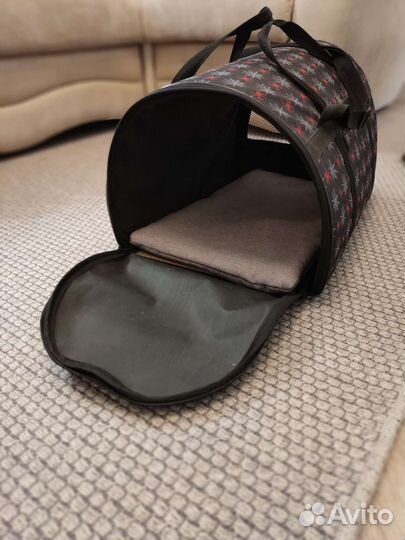 Переноска для кошек и собак