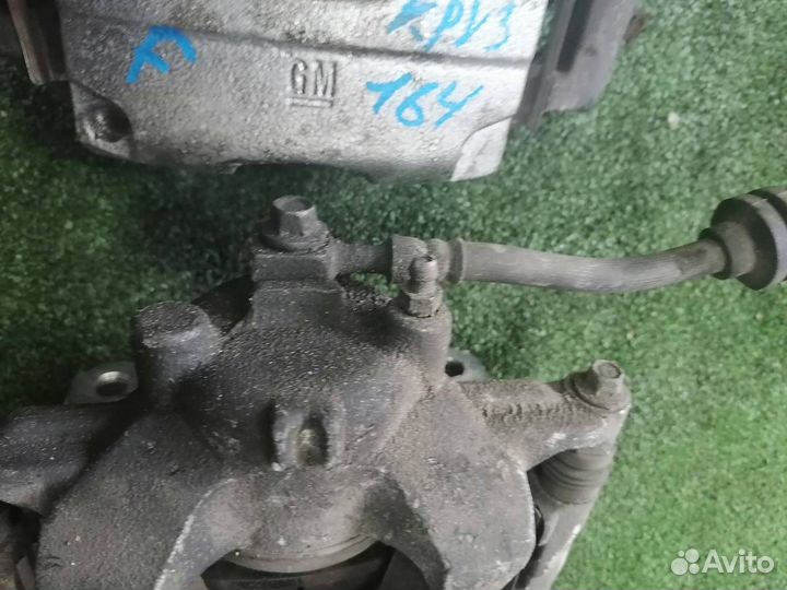 Суппорта пара передняя Chevrolet Cruze J300 F18D4
