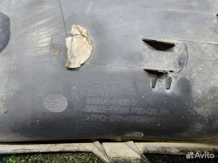 Рамка птф передняя правая Kia Ceed JD 2015-2018