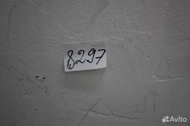 Уплотнитель стекла двери задней левой Nissan Qash