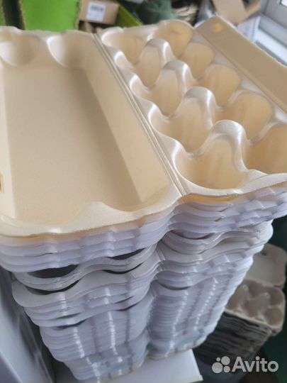 Яичные лотки