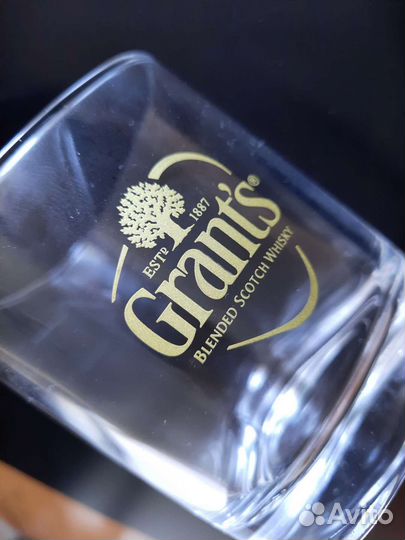 Cтаканы* Grants*и Bushmills под виски