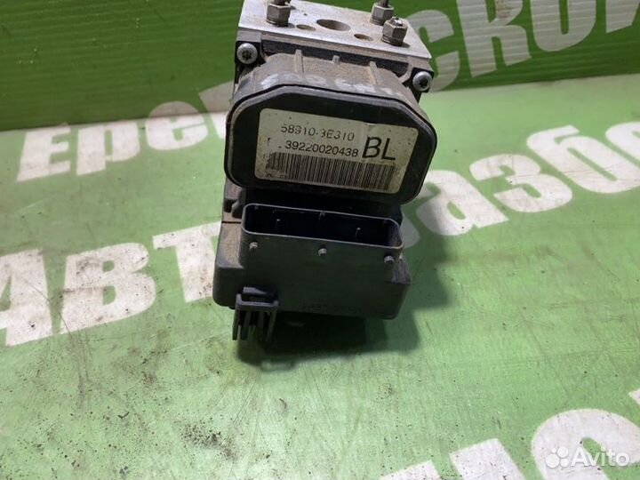 Блок ABS Kia Sorento BL G4JS 2004