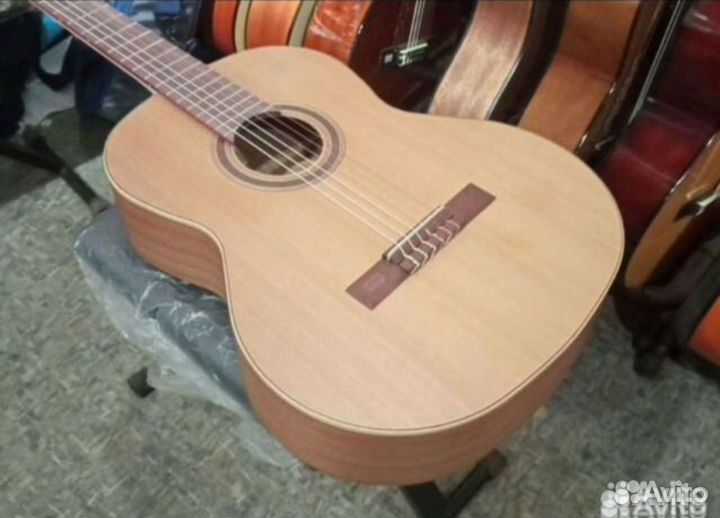 Гитары Классика Kremona Болгария Массив Кедра