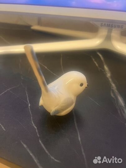 Фарфоровая птичка