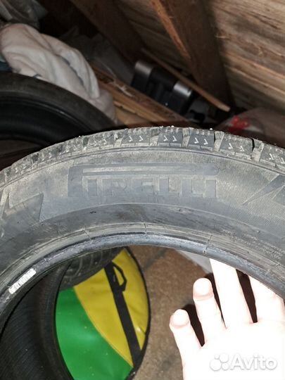 Pirelli Ice Zero 215/55 R16 97