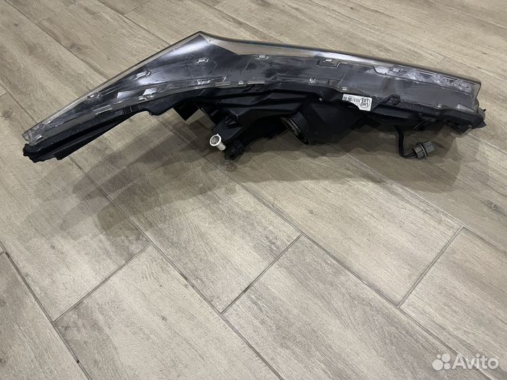 Фара левая Toyota Corolla