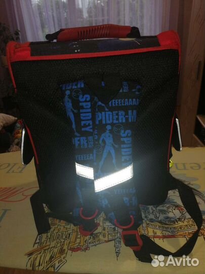 Школьный рюкзак