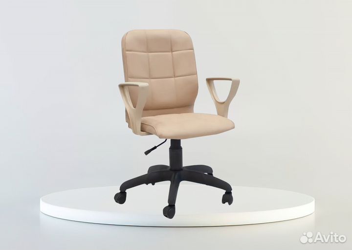 Офисное кресло Элегия М3 бежевый