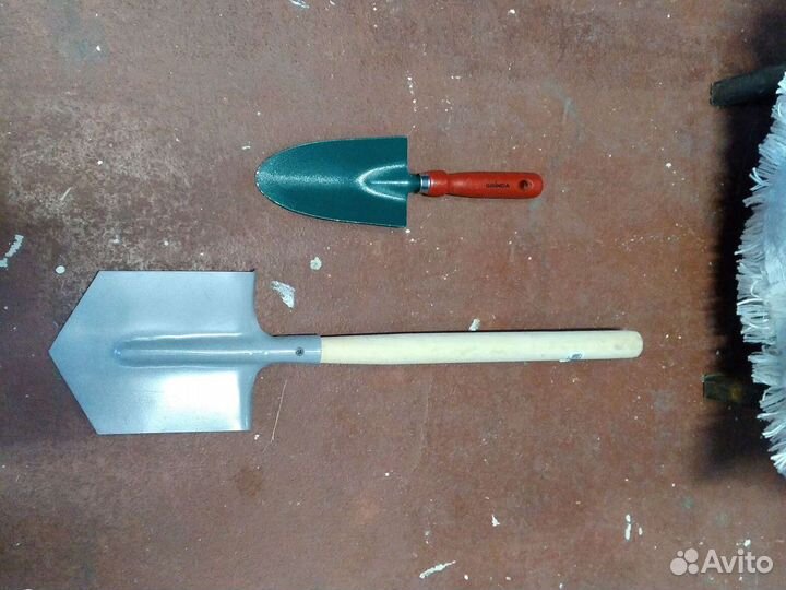 Лопатки садовые