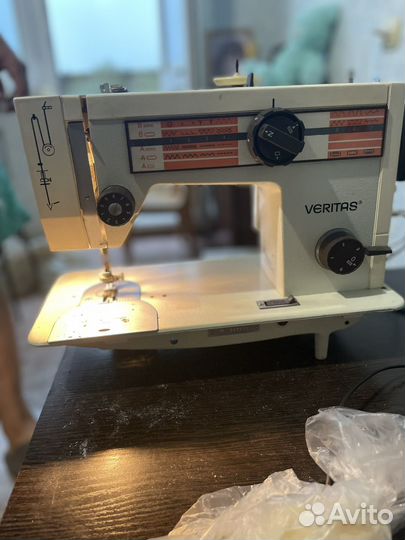 Швейная машина Veritas