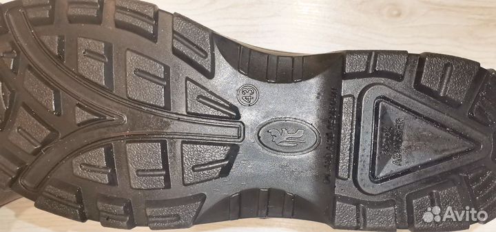 Ботинки рабочие новые 43 р