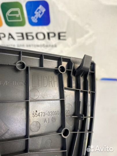 Крышка динамика на торпедо правая Toyota Camry