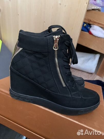 Сапоги, сабо, сникерсы