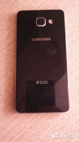 Телефон Samsung