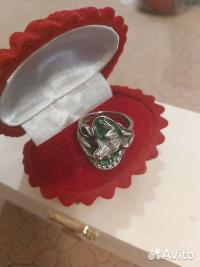 Серебряное кольцо