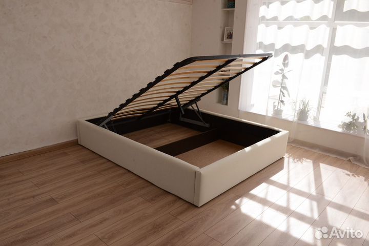 Кровать 140х200 с подъемным механизмом и матрасом