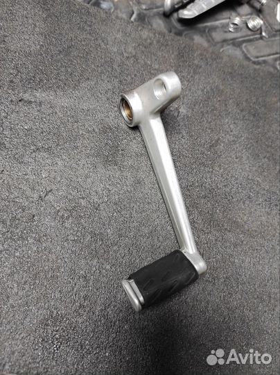 Ducati monster, подножки