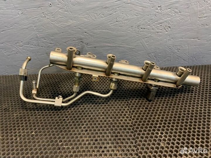 Топливная рампа Audi A4 B7 BWE 2008