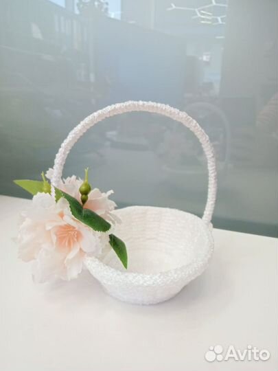 Корзинка плетенная