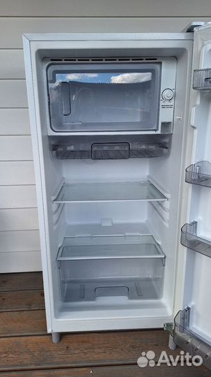 Холодильник Hi