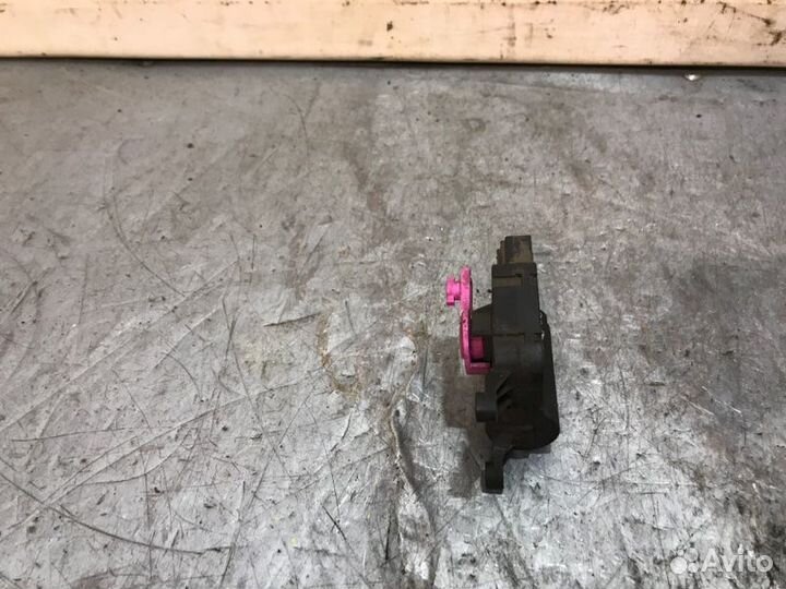 Моторчик заслонки отопителя Chery Indis S18D