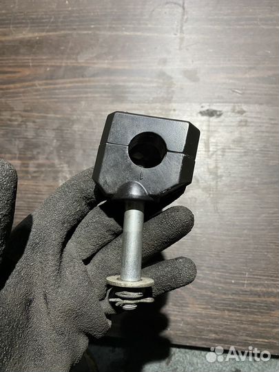 Стойки руля для Kawasaki Z750 04-05