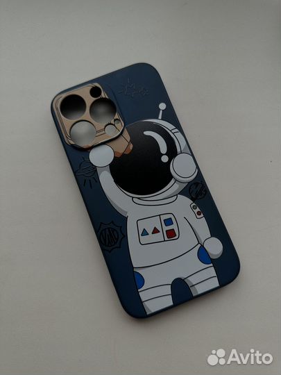 Чехол на iPhone 13 pro