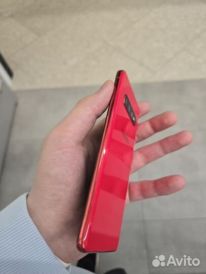 Samsung Galaxy S10, 8/128 ГБ