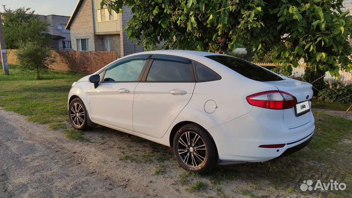Ford Fiesta 1.6 AMT, 2016, 26 000 км