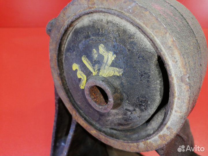 Подушка двигателя задняя Toyota Windom VCV10