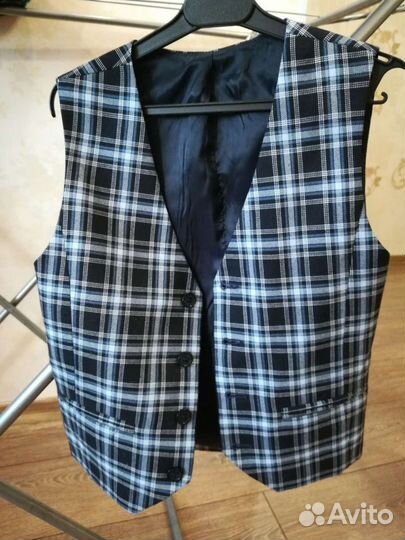 Школьный костюм