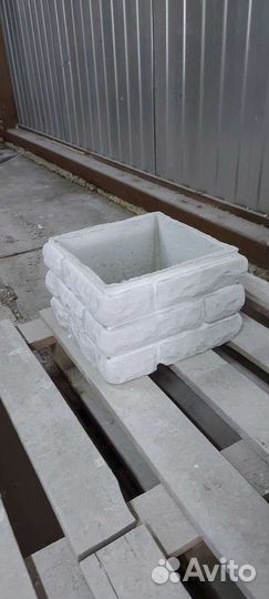 Уличные вазоны бетонные